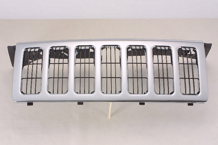 Grille Matt-Black W/Chrome Mldg - Jeep Commander 2006-2010