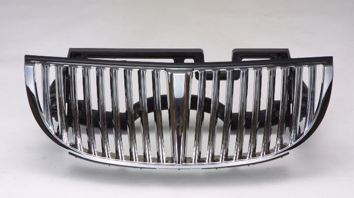 Grille Chrome/Black/W - Lincoln Town Car 1998-2002