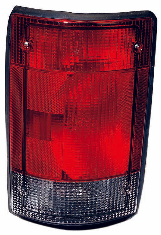 Tail Lamp Lh Hq - Ford Pickup Ford Superduty 2005-2007 | Ford Excursion 2005