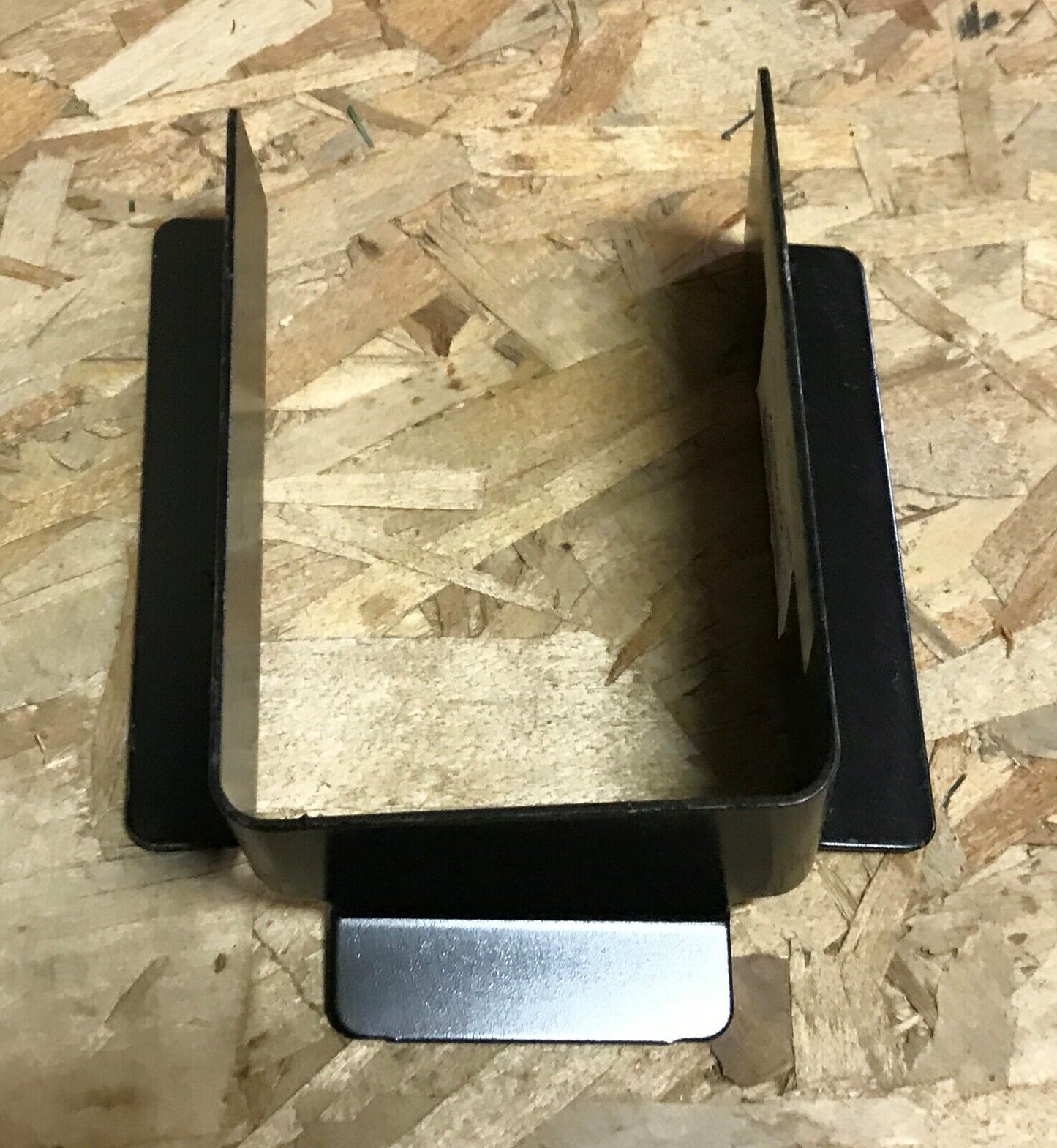 Bumper Bracket Lh - Chevrolet Cobalt 2005-2010