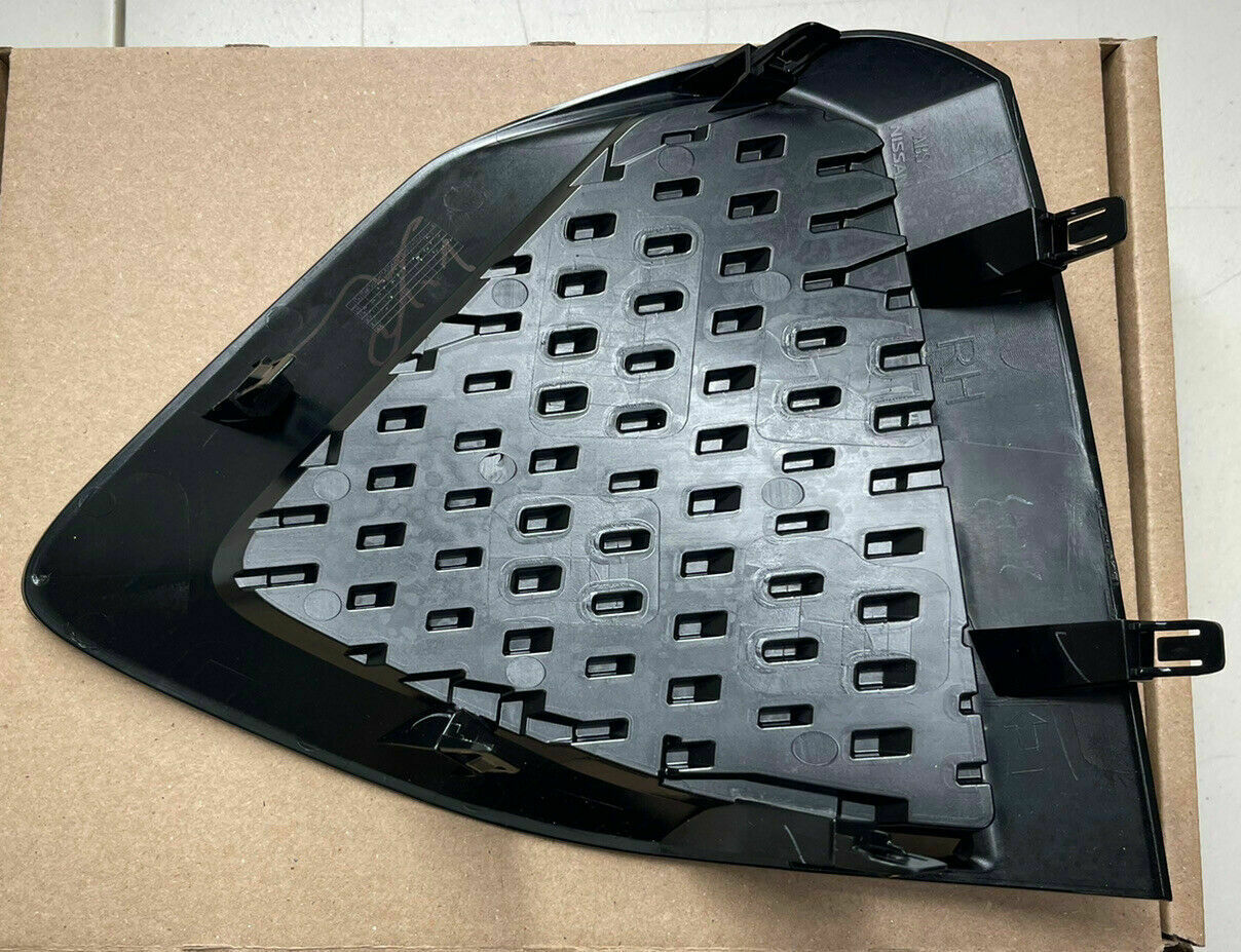 Fog Lamp Cover Fr Rh Ptd Black - Nissan Maxima 2019-2023