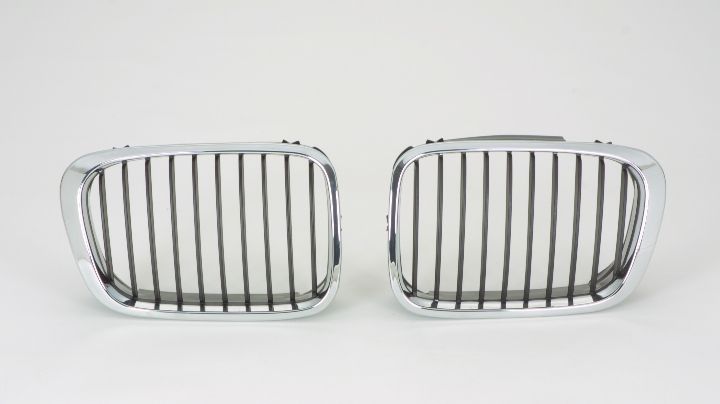 Grille Rh Chrome.Black - Bmw 3 Series Wagon 2000-2001 | Bmw 3 Series Sedan (1999-) 1999-2001