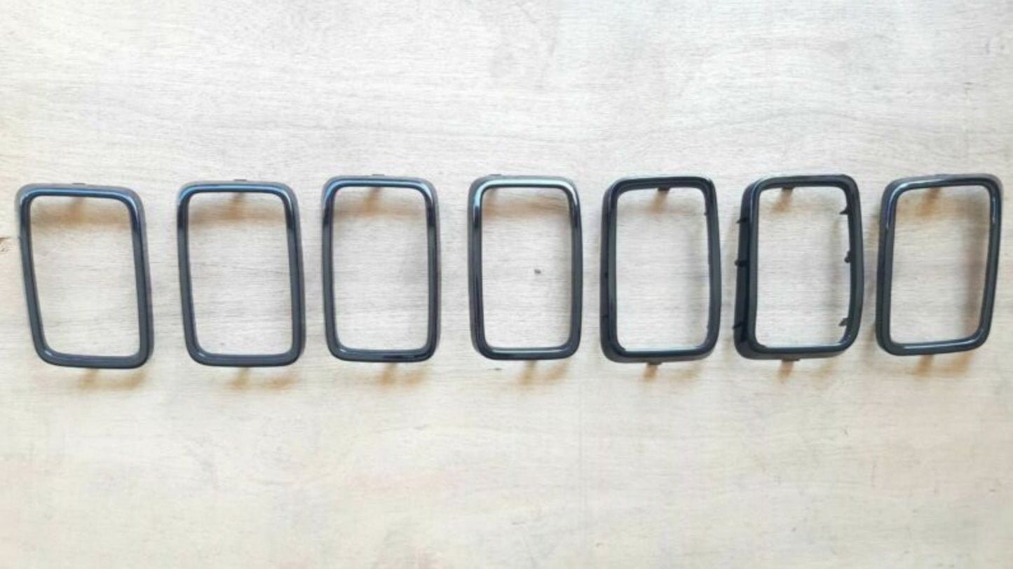 Grille Trim Ring Set Gloss Black 7-Pc Exclude Srt/Trackhawk - Dodge Durango 2011-2025 | Jeep Grand Cherokee 2011-2021 | Jeep Grand Cherokee Wk 2022