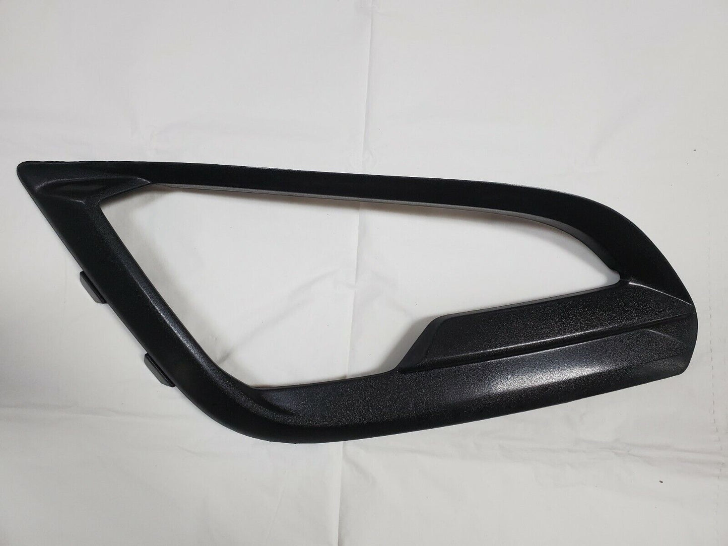 Fog Lamp Bezel Fr Rh Textured - Ford Ecosport 2018-2022