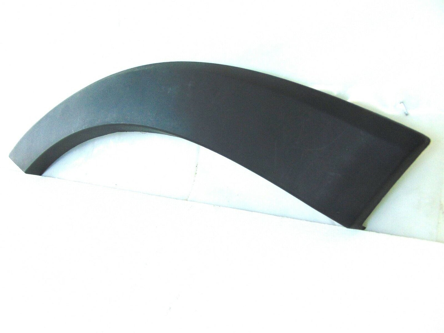 Wheel Arch Trim Fr Rh Textured Black - Ford Transit T-350Hd Passngr Van 2015-2019 | Ford Transit T-350 Wagon 2015-2019 | Ford Transit T-250 Cargo Van 2015-2019