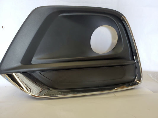 Fog Lamp Bezel Fr Lh Black Textured - Chevrolet Trax 2017-2022