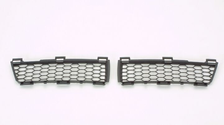 Grille Lower Rh - Pontiac Vibe 2003-2004