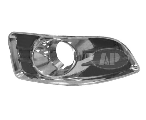 Fog Lamp Bezel Fr Rh Chrome/Black Lt/Ltz Model/Classic - Chevrolet Malibu Classic 2008 | Chevrolet Malibu 2006-2007 | Chevrolet Malibu Maxx 2006-2007