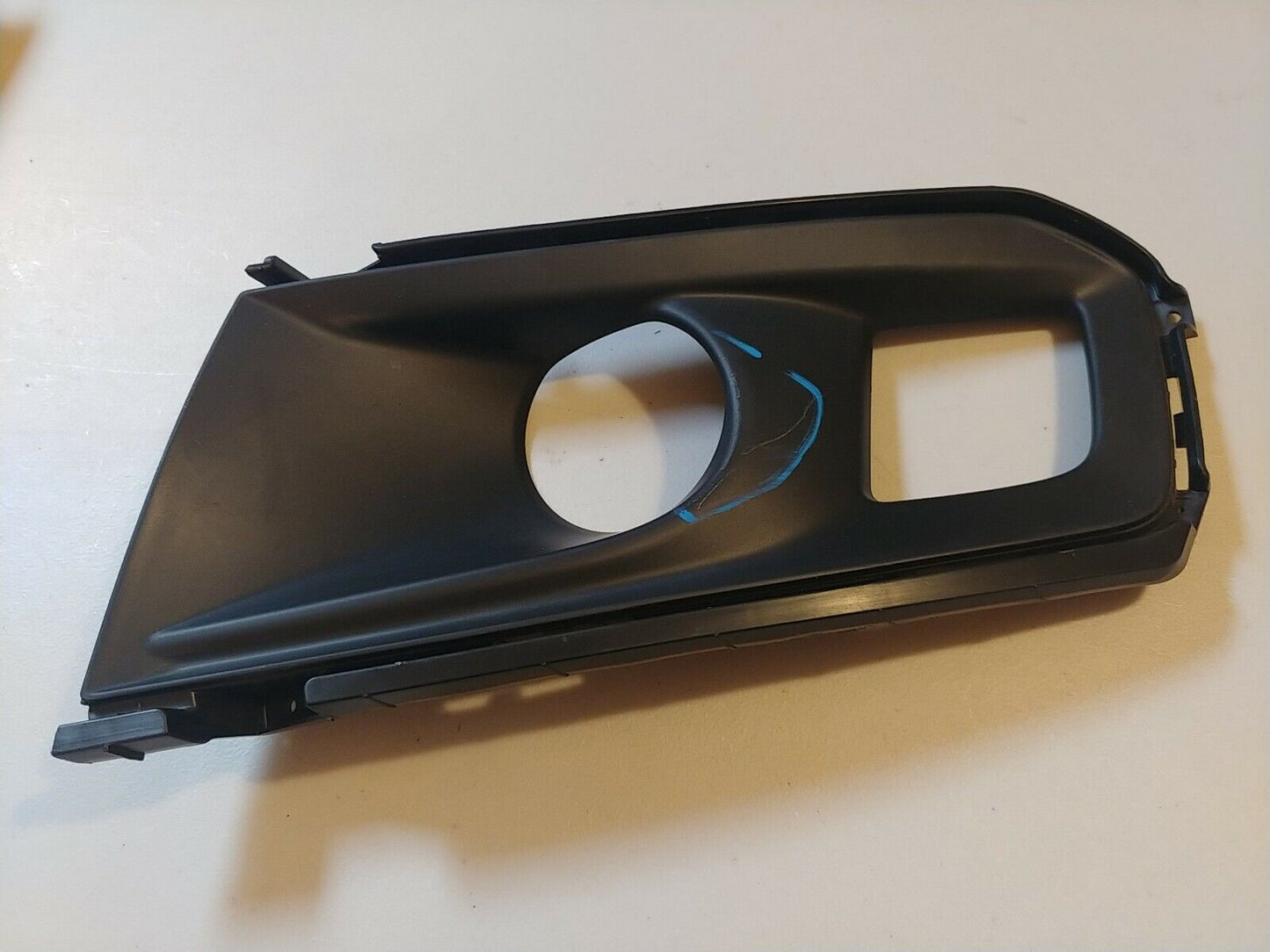 Fog Lamp Bezel Fr Rh Textured Black - Honda Passport 2019-2021 | Acura Mdx 2014-2020 | Honda Pilot 2016-2021