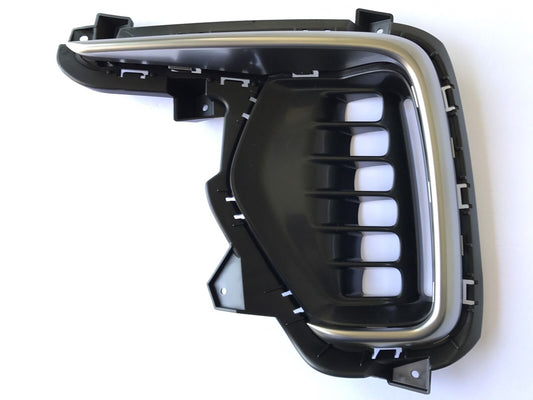 Fog Lamp Cover Fr Lh Black Exclude Sport Model - Hyundai Santa Fe Xl 2019 | Hyundai Santa Fe Xl (Canada) 2017-2018 | Hyundai Santa Fe (6-7 Seater) 2017-2018