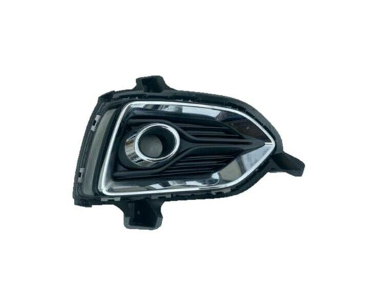 Fog Lamp Bezel Fr Rh Black W/Chrome Frame - Hyundai Accent Sedan 2018-2022 | Hyundai Accent Hatchback (Canada) 2018-2020