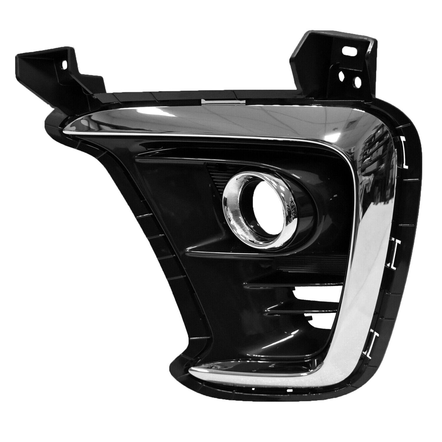 Fog Lamp Bezel Fr Lh Dark Gray W/Chrome Molding Use W/Halogen Fogs Sx/Sx Ltd/Ex Models - Kia Sorento 2019-2020