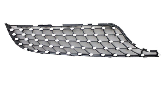 Grille Molding Rh Lower Black W/Chrome Diamonds Look W/O Suround View Camera W/Amg Styling Pkg - Mercedes Glc43 Amg (Suv-253.964) 2017-2019 | Mercedes Glc43 Amg (Coupe-253.364) 2017-2019 | Mercedes Glc300 (Coupe-253.349) 2017-2019