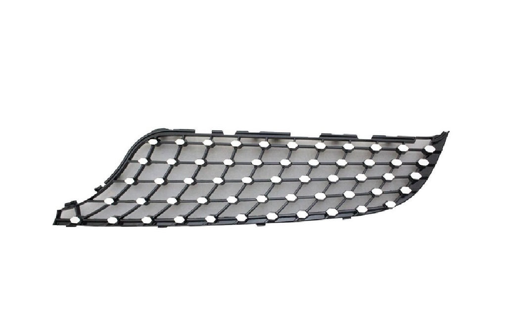 Grille Molding Rh Lower Black W/Chrome Diamonds Look/Radar/Surround View Camera/Amg Styling Pkg - Mercedes Glc43 Amg (Suv-253.964) 2017-2019 | Mercedes Glc43 Amg (Coupe-253.364) 2017-2019 | Mercedes Glc300 (Coupe-253.349) 2017-2019