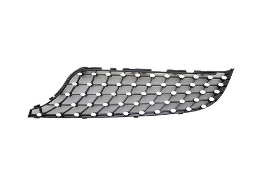 Grille Molding Rh Lower Black W/Chrome Diamonds Look/Radar/Surround View Camera/Amg Styling Pkg - Mercedes Glc43 Amg (Suv-253.964) 2017-2019 | Mercedes Glc43 Amg (Coupe-253.364) 2017-2019 | Mercedes Glc300 (Coupe-253.349) 2017-2019