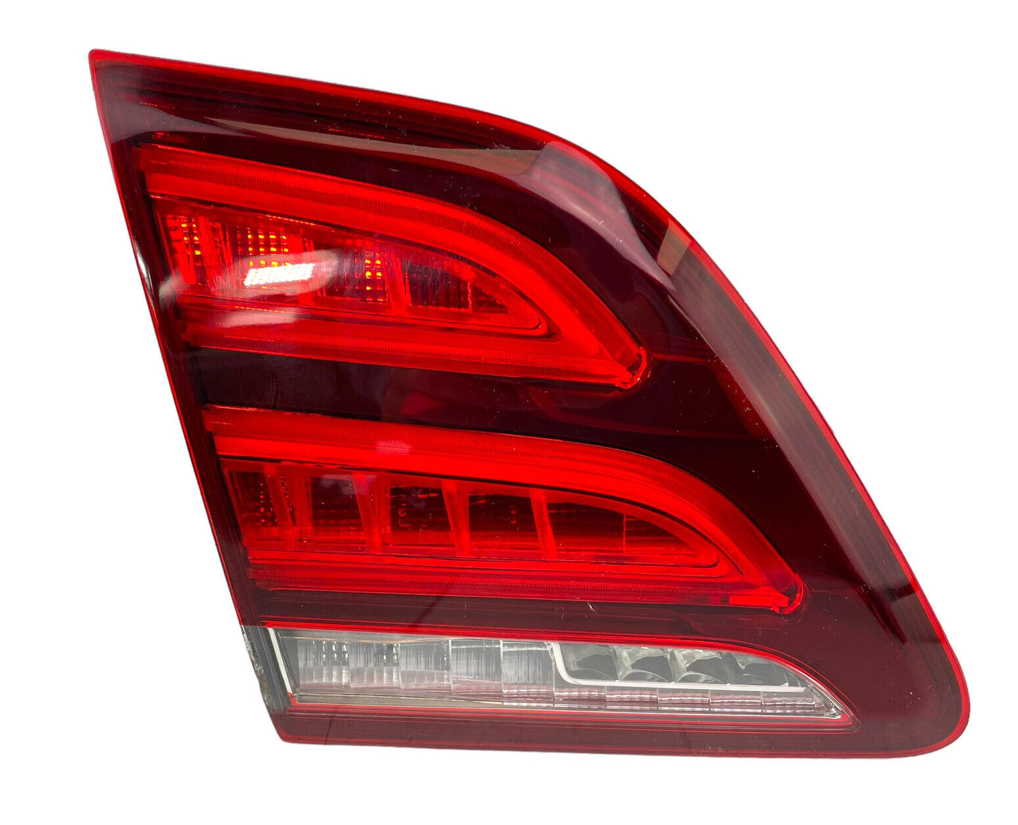 Trunk Lamp Lh Gle Plug In Up To 5/18 Hq - Mercedes Gle63 Amg S (Suv-166.075) 2016-2019 | Mercedes Gle400 2016-2017 | Mercedes Gle550E 2016-2018
