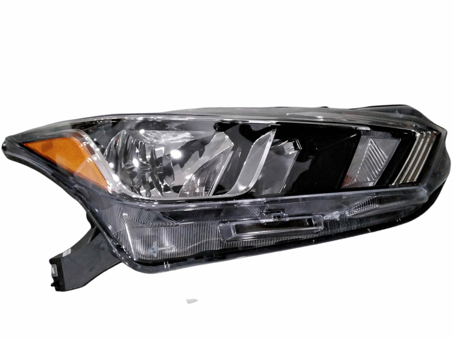Head Lamp Rh Halogen - Nissan Versa Sedan 2020-2022